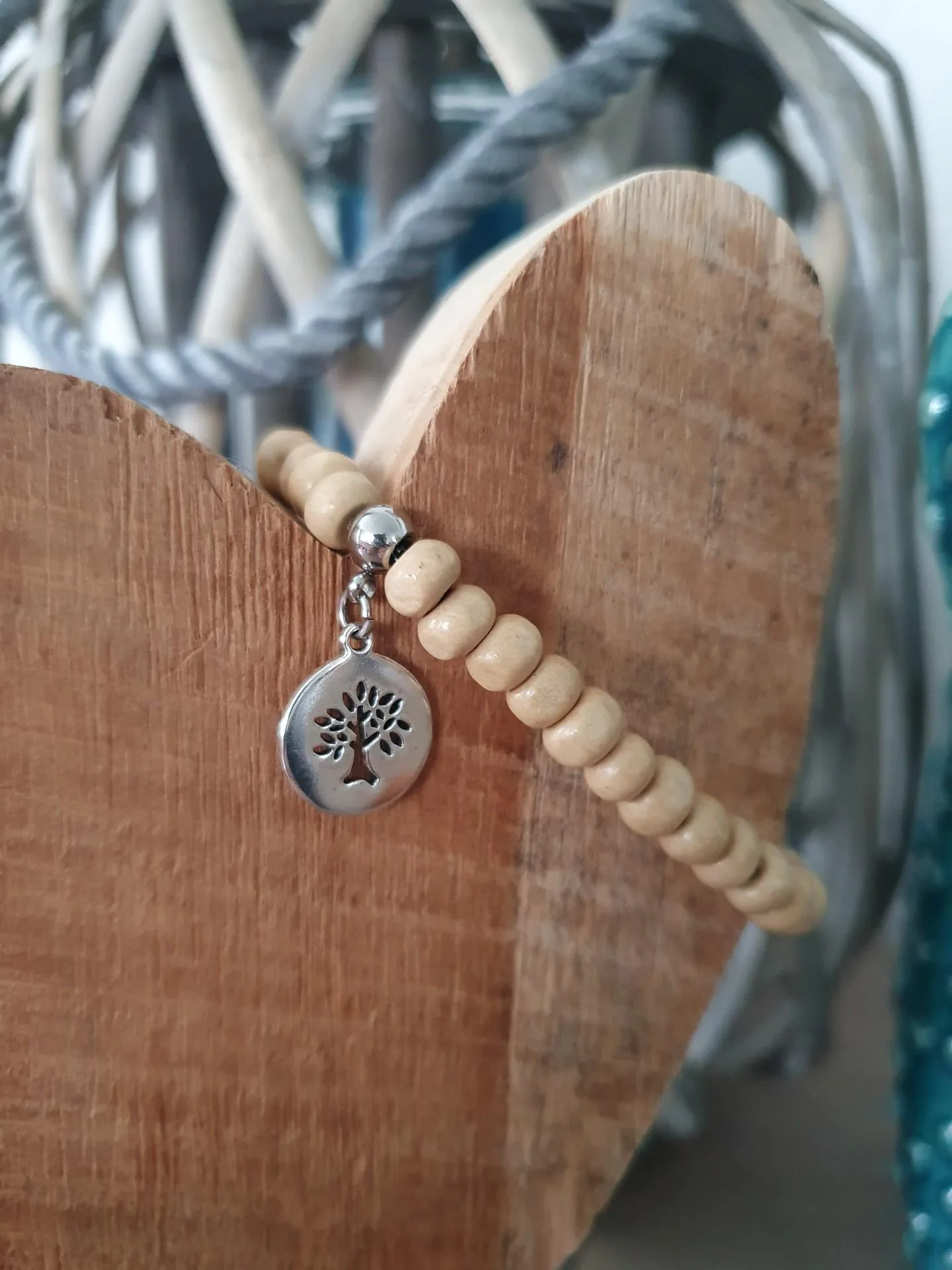 Armbandje zandkleur
